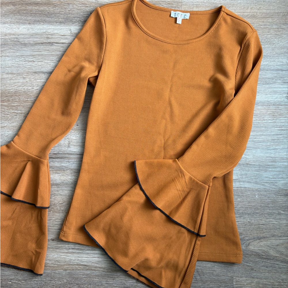 Worn once bell sleeve top